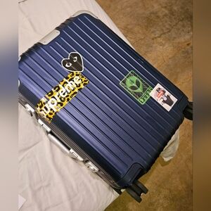 [SOLD] Rimowa Hybrid Matte Blue Cabin Carryon